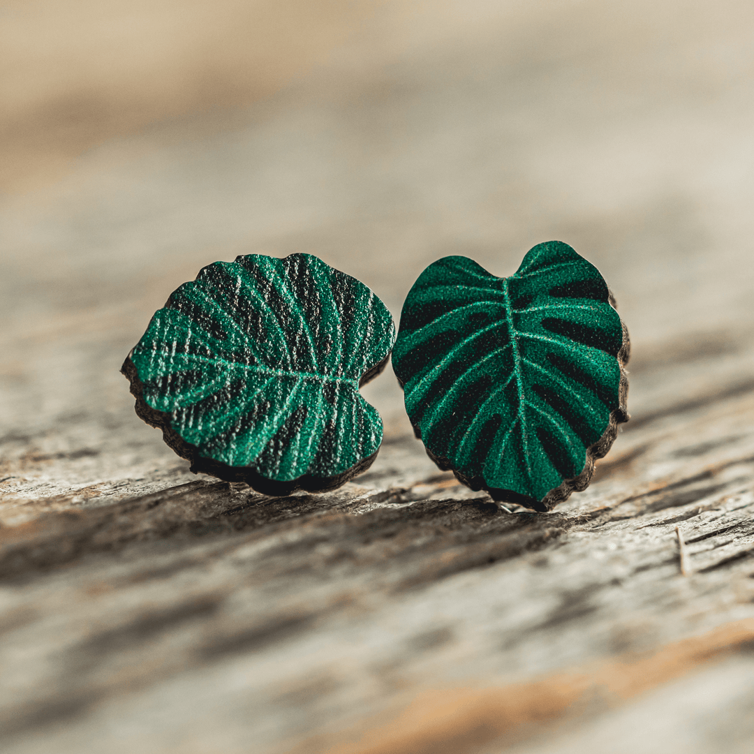 monstera leaf stud earrings