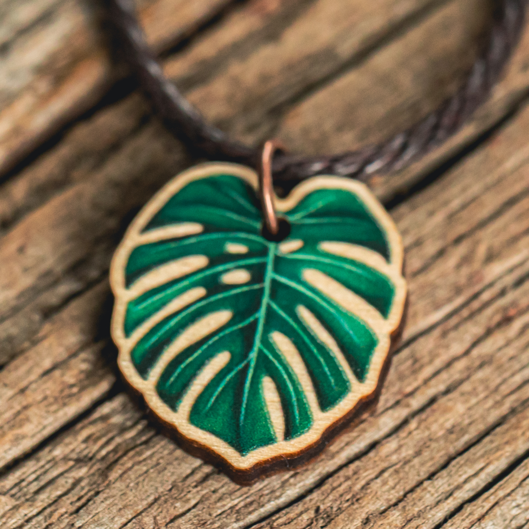 monstera necklace